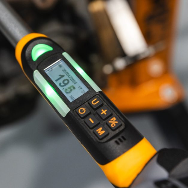 599DGT-AW Elektronikus nyomatékkulcs nyomaték és szög leolvasással, és vezeték nélküli adatátvitellel