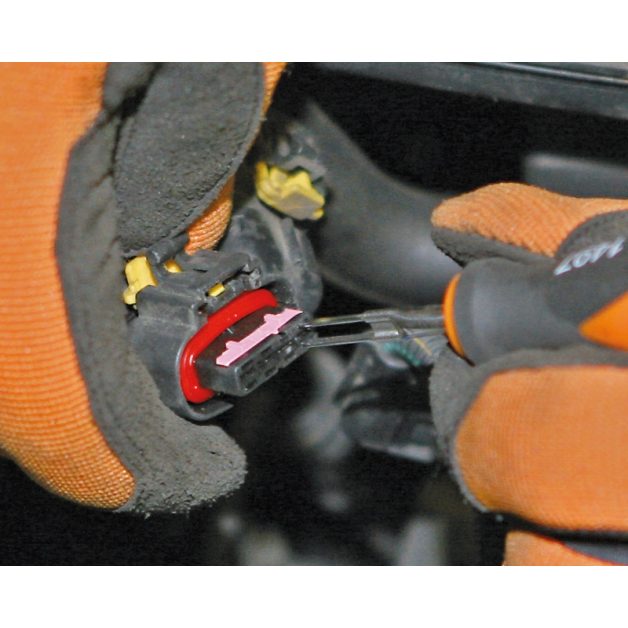 1497/C23 23 darabos szerszámkészlet az elektromos dugasz szerelésére