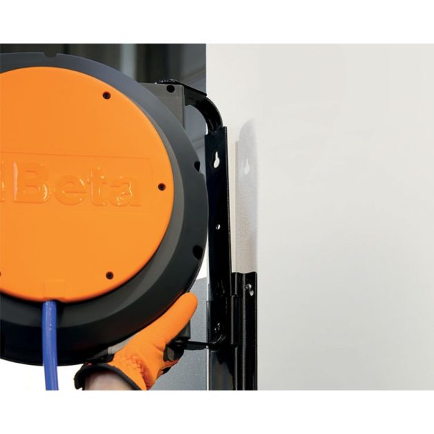 1842 15-H05/LED-LÁMPÁVAL SZERELT AUTOMATA KÁBELDOB